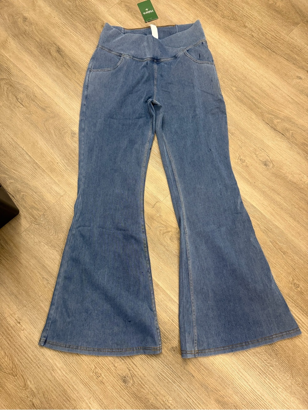 Halara Blue Denim Flare Pants Women’s L Stretch Pull On 035